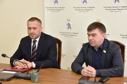 ПРЕДСТАВИТЕЛИ МАРИЙ ЭЛ ПРИНЯЛИ УЧАСТИЕ В ОБСУЖДЕНИИ ЕЖЕГОДНОГО ОТЧЕТА ПРЕДСЕДАТЕЛЯ ПРАВИТЕЛЬСТВА РФ В ГОСУДАРСТВЕННОЙ ДУМЕ