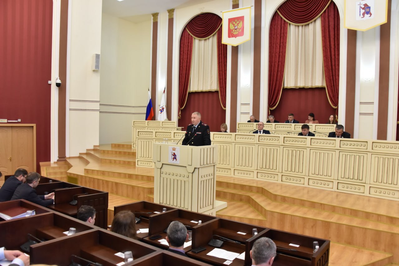 Замминистра внутренних дел по Республике Марий Эл выступил с ежегодным отчетом перед депутатами