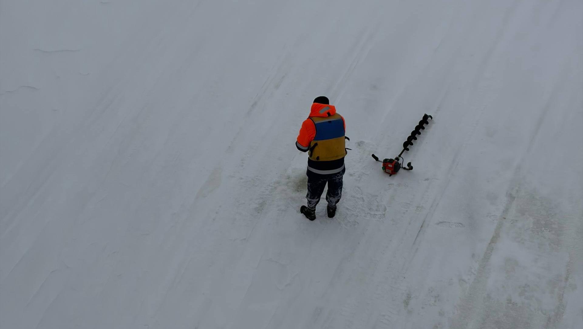 На Волге в Марий Эл уже образовались тёмные участки льда