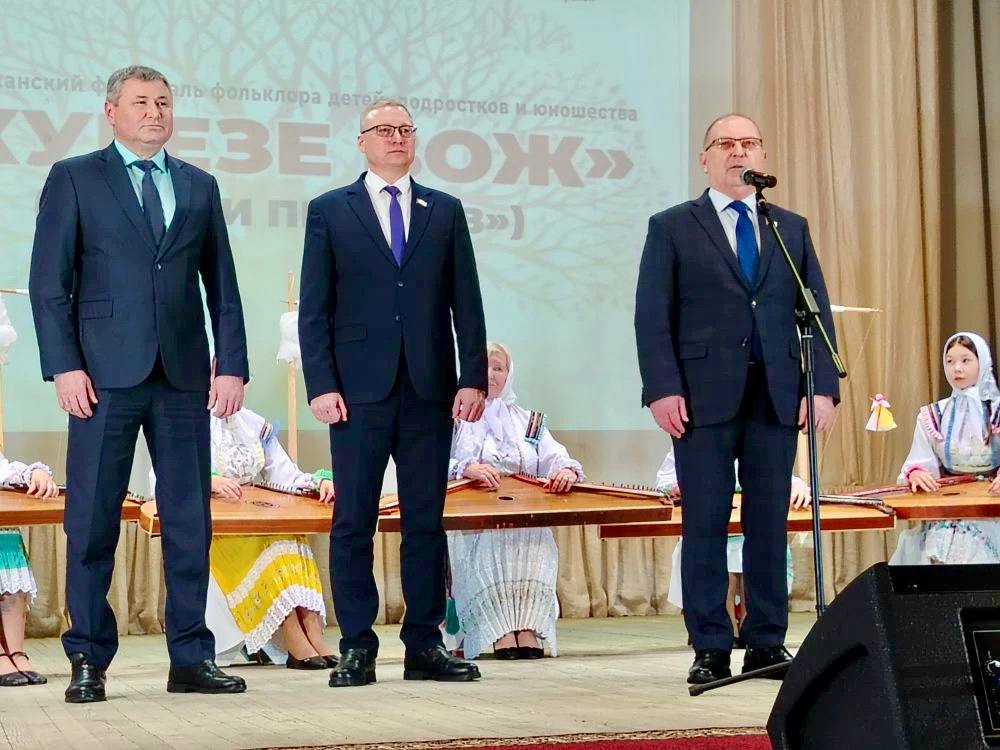 Председатель Госсобрания с рабочей поездкой посетил Моркинский район Председатель Госсобрания с рабочей поездкой посетил Моркинский район