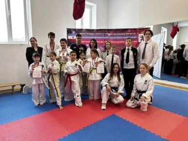 Особенные спортсмены показали характер на турнире по тхэквондо