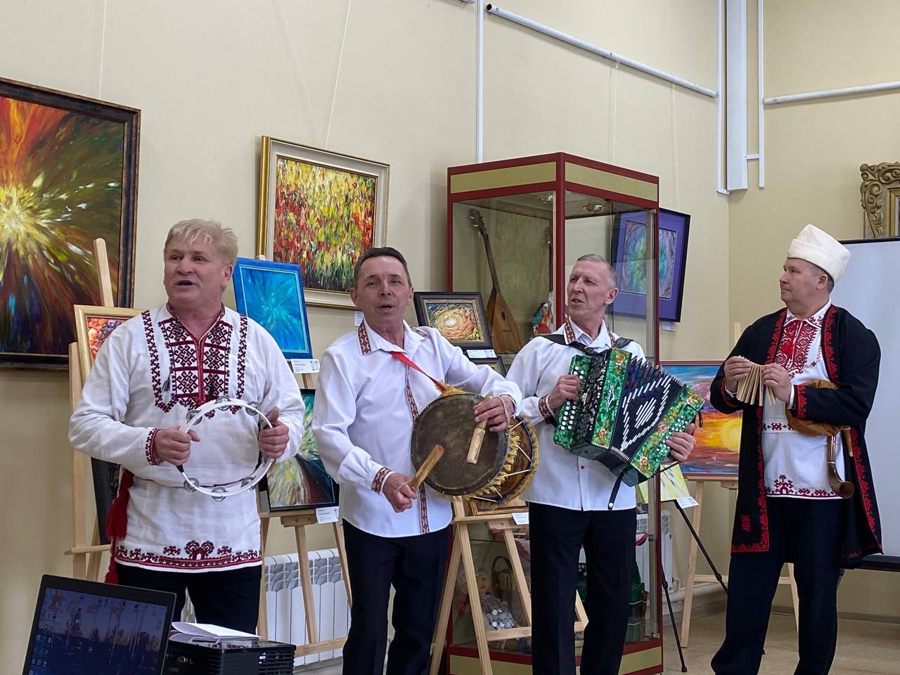 Председатель Госсобрания с рабочей поездкой посетил Моркинский район Председатель Госсобрания с рабочей поездкой посетил Моркинский район