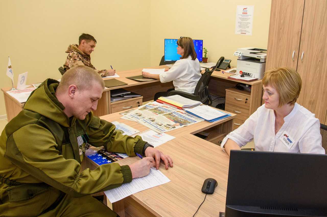 Ветераны СВО могут получить 350 тысяч рублей на открытие бизнеса