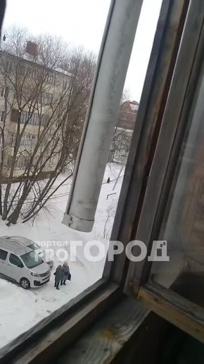 Прокуратура Медведевского района заинтересовалась публикацией о ненадлежащем содержании общего имущества многоквартирного жилого дома по ул. Коммунистическая