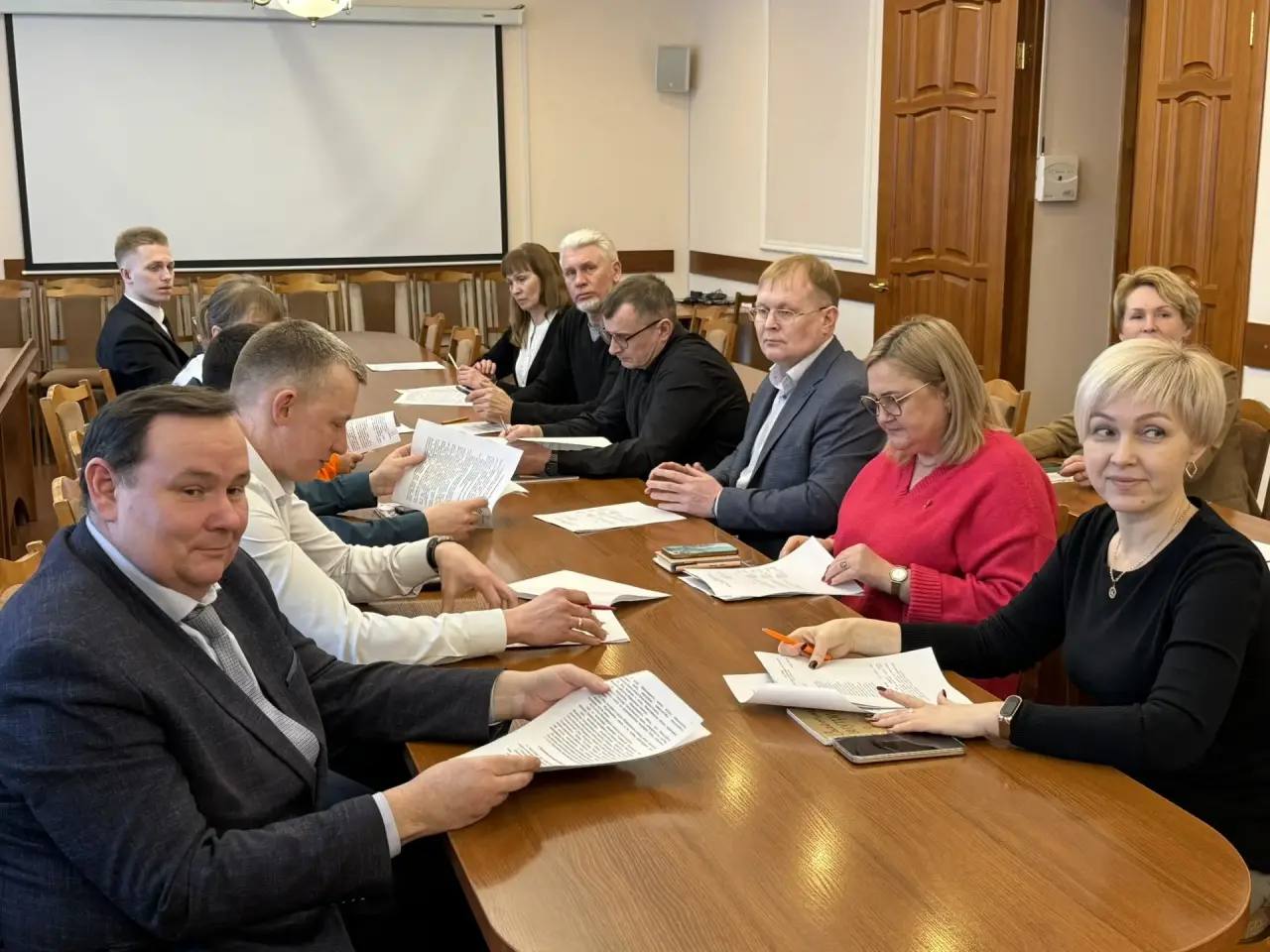 Антон Трудинов: Новый состав Общественного совета Йошкар-Олы сформирован! Антон Трудинов: Новый состав Общественного совета Йошкар-Олы сформирован!