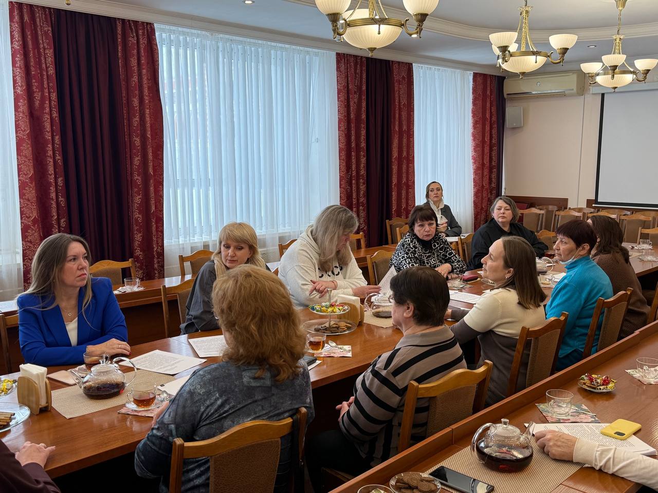 В администрации города в рамках дня информирования прошло общее собрание председателей ТОС городского округа "Город Йошкар-Ола" В администрации города в рамках дня информирования прошло общее собрание председателей ТОС городского округа "Город Йошкар-Ола"