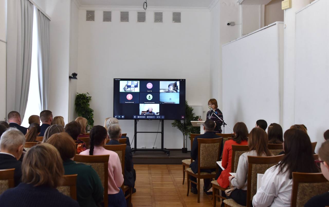 Сегодня в Йошкар-Оле на площадке Национального музея Республики Марий Эл им. Тимофея Евсеева начали работу XIX «Евсеевские чтения» Сегодня в Йошкар-Оле на площадке Национального музея Республики Марий Эл им. Тимофея Евсеева начали работу XIX «Евсеевские чтения»
