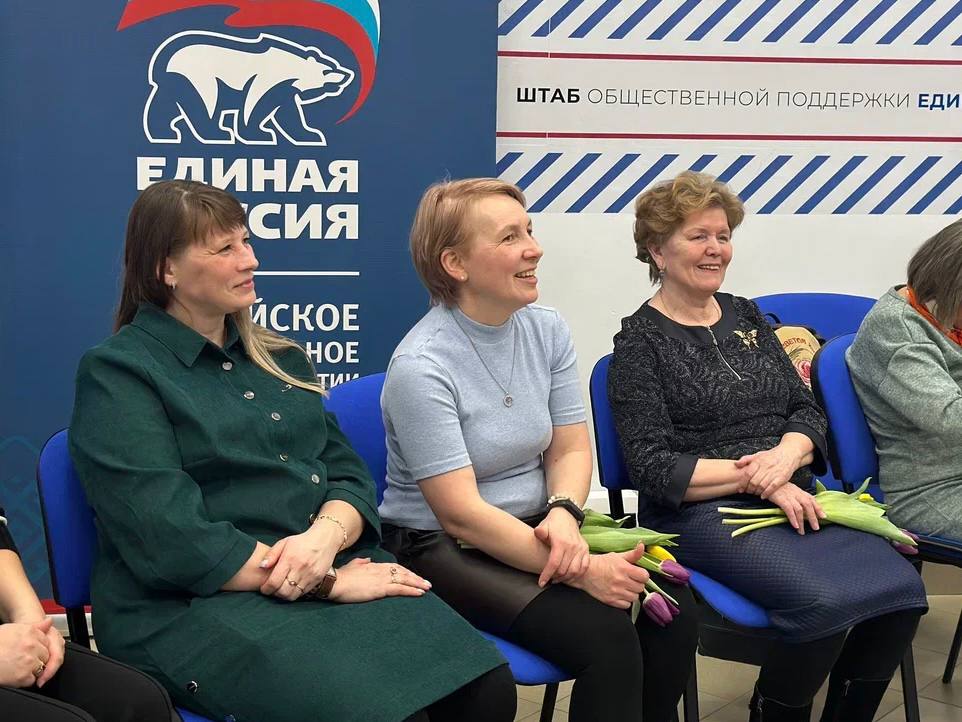 Михаил Васютин: «За каждым героем стоит его мать, жена, семья» Михаил Васютин: «За каждым героем стоит его мать, жена, семья»