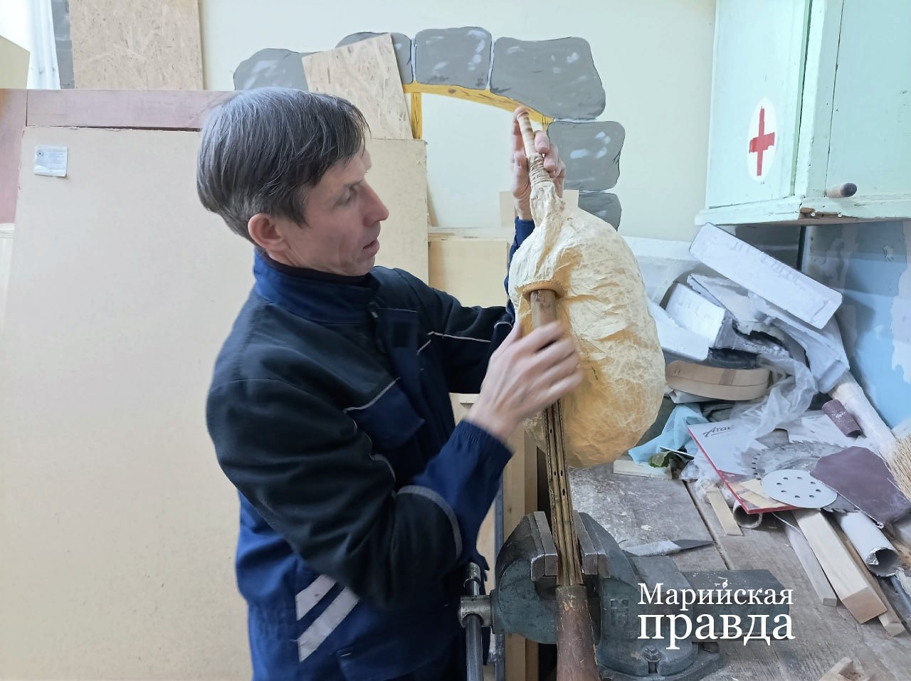 Народный артист Марий Эл Сергей Данилов: «Вдохновение посылается свыше» Народный артист Марий Эл Сергей Данилов: «Вдохновение посылается свыше»