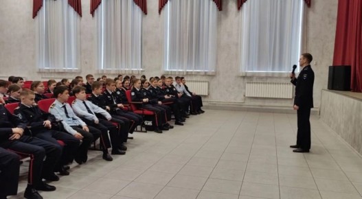 Уроки мужества и «Разговоры о важном» для кадетов Марий Эл: общественники и ветераны делятся опытом