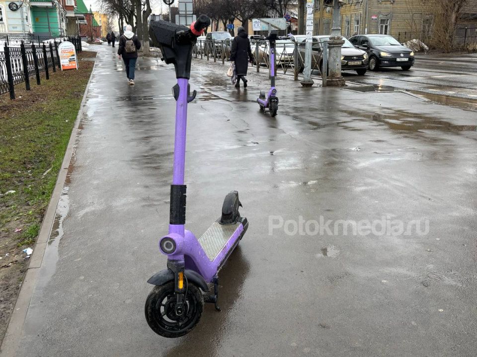 Весна пришла окончательно. На улицах Йошкар-Олы появились электросамокаты