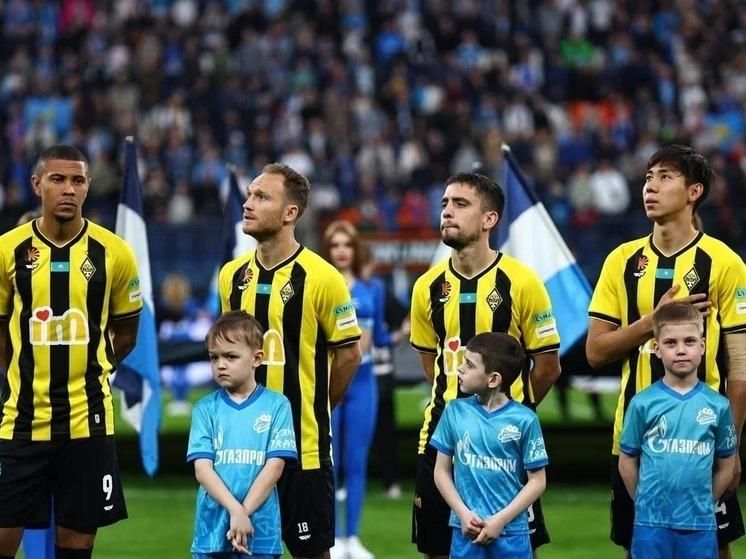 Воспитанник футбольной школы «Зенит — Чемпионика Йошкар-Ола» Марк Васильев оказался в числе 22 юных спортсменов, которые приняли участие в церемонии открытия международного матча между петербургским «Зенитом» и казахстанским...