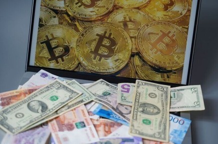 Кабмин предлагает новые штрафы для обменников цифровых валют