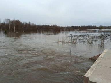 По данным на 19 часов ситуация на ключевых участках паводка в Йошкар-Оле постепенно улучшается: