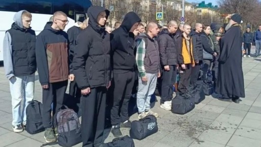 Первая команда призывников покинула Йошкар-Олу