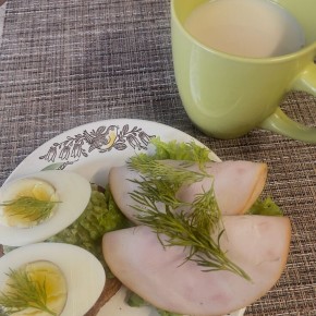 Почему частое питание может быть вредным для здоровья после 50 лет