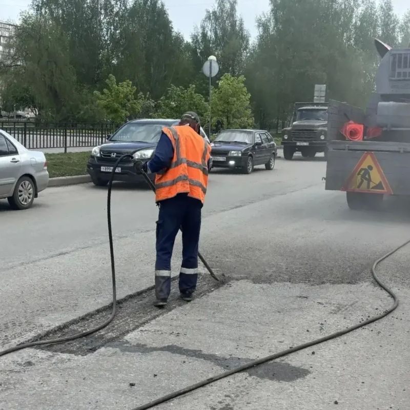 Антон Трудинов: Жаркие выходные в Йошкар-Оле: не только погода, но и дороги! Антон Трудинов: Жаркие выходные в Йошкар-Оле: не только погода, но и дороги!