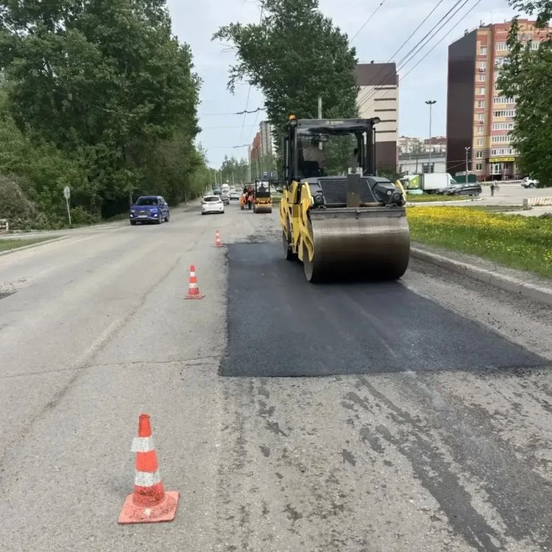 В Йошкар-Оле продолжается точечный ремонт дорог В Йошкар-Оле продолжается точечный ремонт дорог