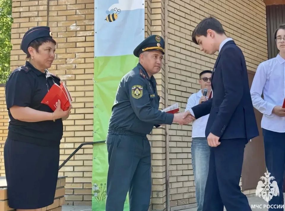 Главное управление МЧС России по Республике Марий Эл традиционно уделяет большое внимание подрастающему поколению Главное управление МЧС России по Республике Марий Эл традиционно уделяет большое внимание подрастающему поколению