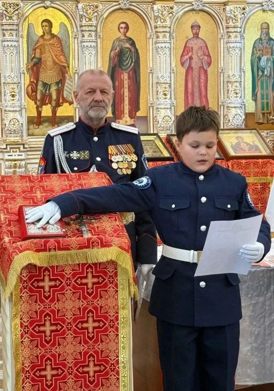 Участник СВО, есаул йошкар-олинского хуторского казачьего общества «Хутор Царевококшайский» Андрей Фещуков прошёл в полуфинал Всероссийского конкурса наставников «Быть, а не казаться»! Участник СВО, есаул йошкар-олинского хуторского казачьего общества «Хутор Царевококшайский» Андрей Фещуков прошёл в полуфинал Всероссийского конкурса наставников «Быть, а не казаться»!