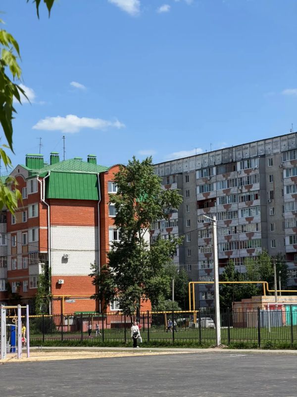 Продолжается благоустройство общественной территории по улице Воинов-Интернационалистов, от дома № 26а до бульвара Ураева, 9а Продолжается благоустройство общественной территории по улице Воинов-Интернационалистов, от дома № 26а до бульвара Ураева, 9а