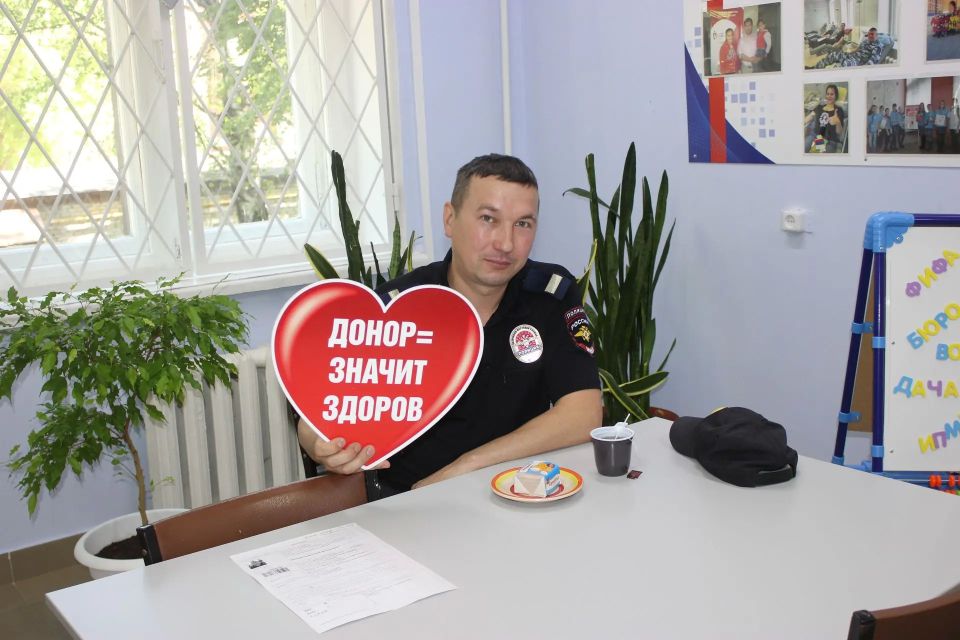 Сотрудники правоохранительных органов Марий Эл внесли свой вклад в пополнение запасов донорской крови в республике Сотрудники правоохранительных органов Марий Эл внесли свой вклад в пополнение запасов донорской крови в республике