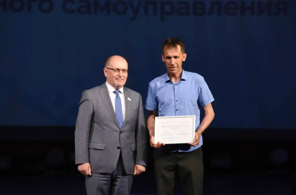 Михаил Васютин: «Местное самоуправление – фундамент всей системы государственного управления» Михаил Васютин: «Местное самоуправление – фундамент всей системы государственного управления»