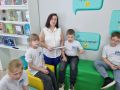 – Когда люди узнают, где я работаю, первое, что спрашивают: «Неужели библиотеки еще есть и дети что-то читают?» Это стереотип тех, кто сам давно не брал в руки книги, – отмечает заведующая Центральной детской библиотекой...