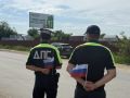 Сотрудники Госавтоинспекции поздравили жителей Волжска с Днём России