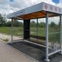 На улице Кирова в Йошкар-Оле установили новый остановочный павильон
