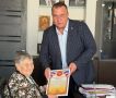 В Йошкар-Оле маме бойца передали благодарственное письмо из войсковой части