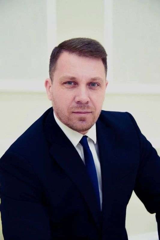 Государственное Собрание Республики Марий Эл с глубоким прискорбием сообщает, что 5 июля 2026 года на 44-м году жизни скоропостижно скончался Руководитель Аппарата Государственного Собрания Республики Марий Эл Смышляев...