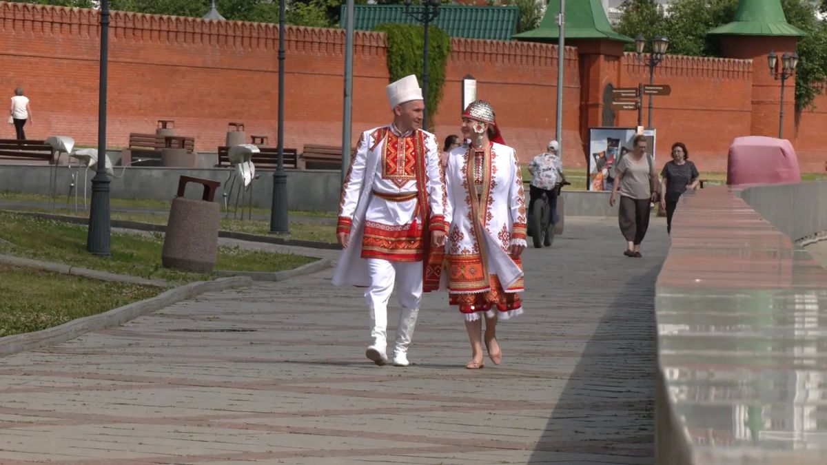 Пара из Марий Эл, Дмитрий Казанцев и Марина Семенова, станет участницей масштабной свадебной церемонии на III Всероссийском свадебном фестивале «Россия