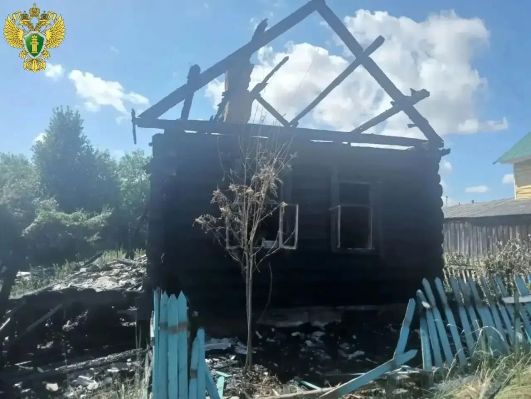 По данным региональной прокуратуры, пожар произошел около 00 часов 5 июля По данным региональной прокуратуры, пожар произошел около 00 часов 5 июля