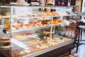 В кафе French Bakery нашли выпечку с плесенью и грязные условия хранения
