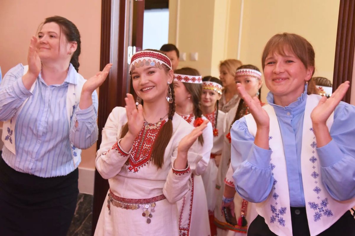 В Йошкар-Оле стартовал XXX Международный слет детей и молодежи финно-угорских народов В Йошкар-Оле стартовал XXX Международный слет детей и молодежи финно-угорских народов