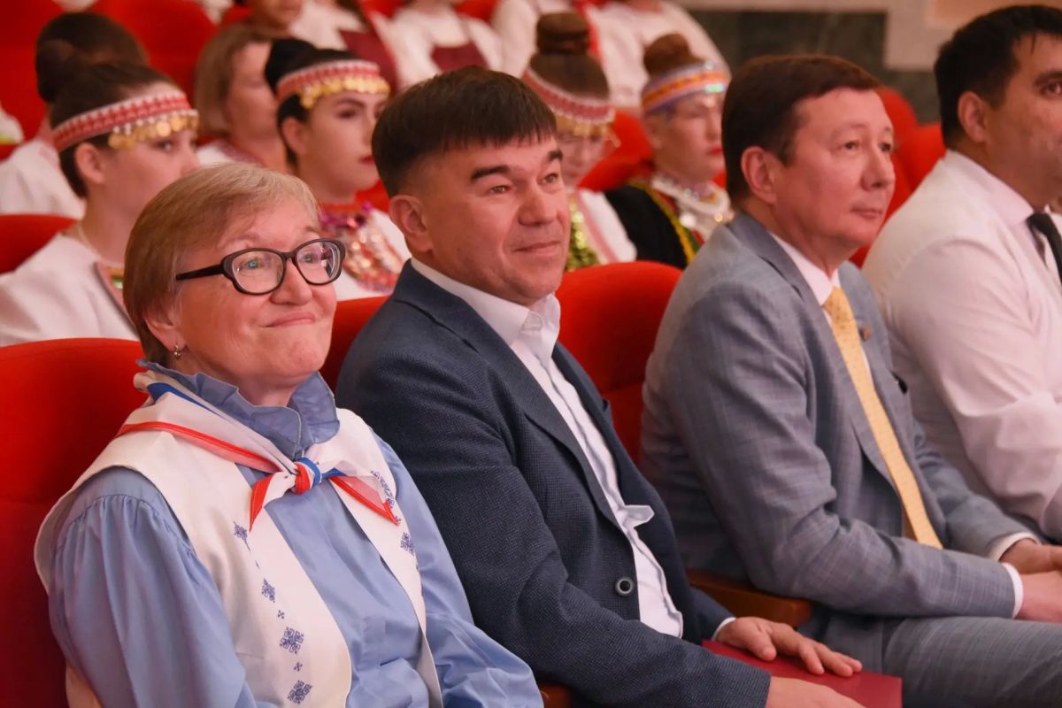 В Йошкар-Оле стартовал XXX Международный слет детей и молодежи финно-угорских народов В Йошкар-Оле стартовал XXX Международный слет детей и молодежи финно-угорских народов