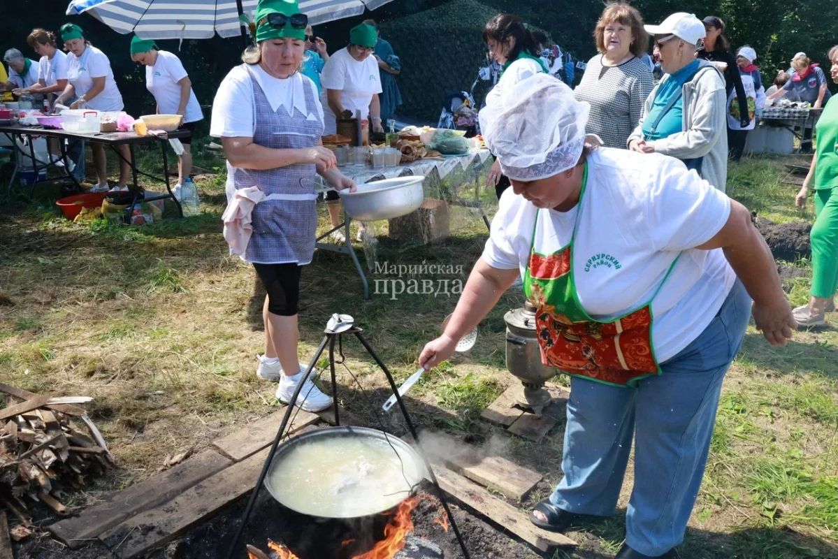 «Царевококшайская уха» в Йошкар-Оле «Царевококшайская уха» в Йошкар-Оле