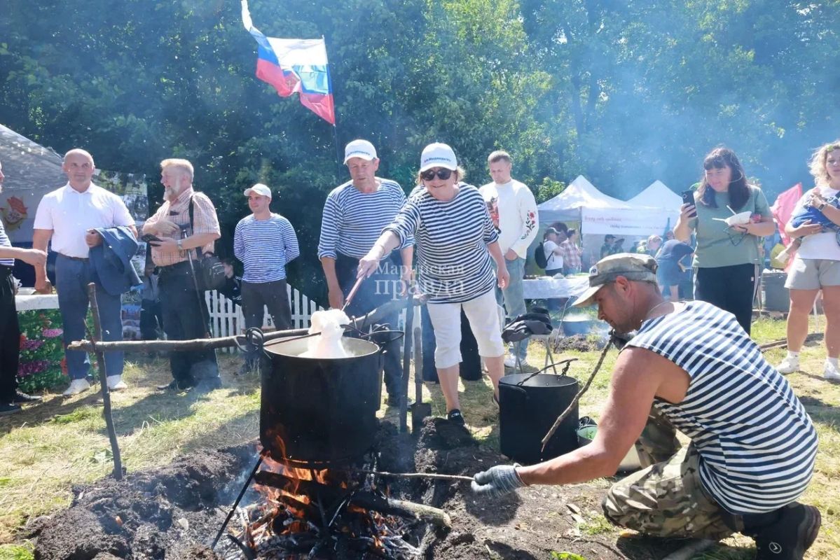 «Царевококшайская уха» в Йошкар-Оле «Царевококшайская уха» в Йошкар-Оле
