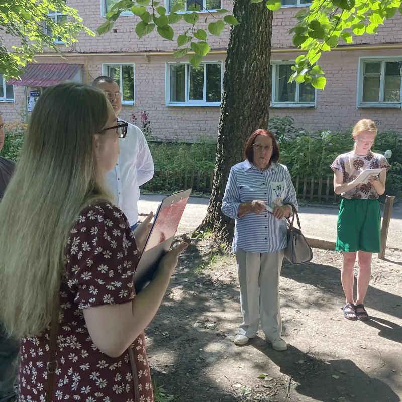 В Йошкар-Оле продолжаются встречи с активными горожанами, желающими принять участие в проекте Главы Марий Эл Юрия Зайцева «Инициативы жителей» В Йошкар-Оле продолжаются встречи с активными горожанами, желающими принять участие в проекте Главы Марий Эл Юрия Зайцева «Инициативы жителей»
