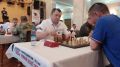 Ветеран СВО из Марий Эл сыграл в шахматы с гроссмейстером Карякиным