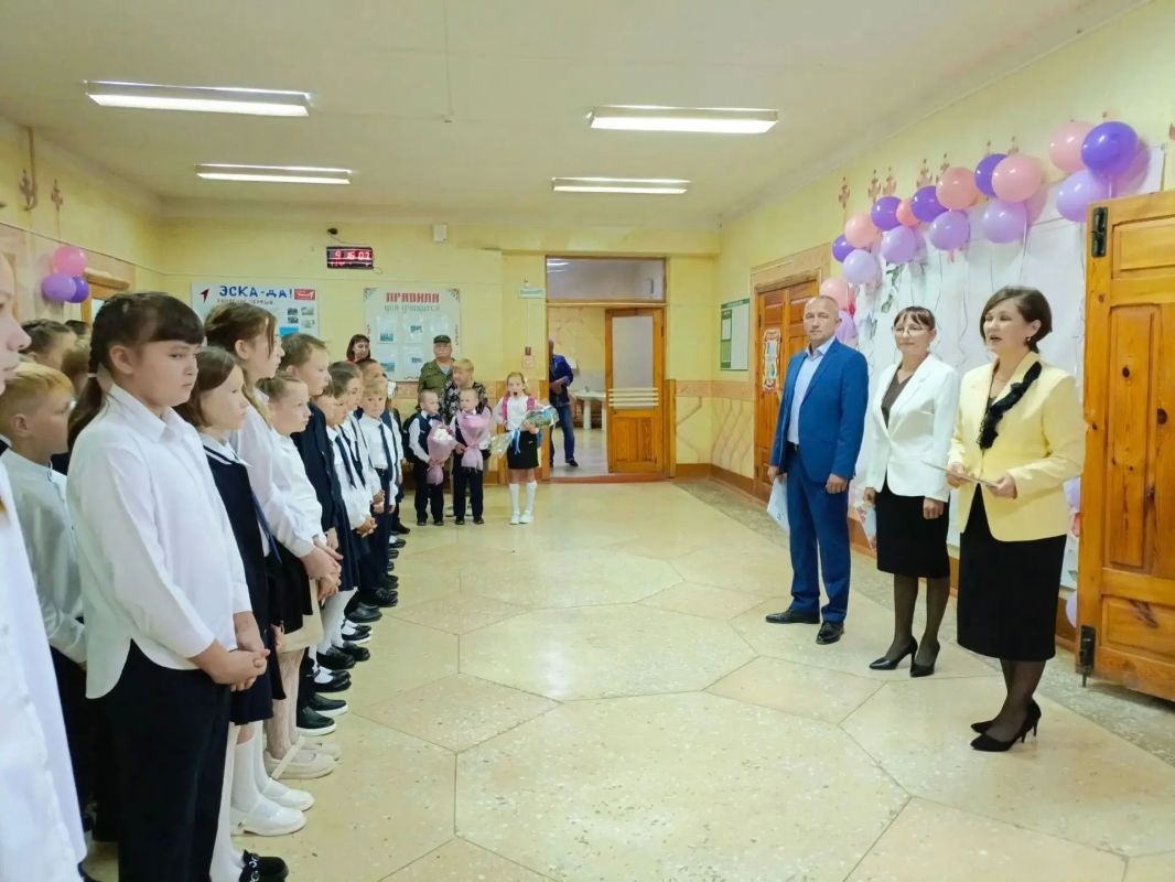 Депутаты Госсобрания приняли участие в мероприятиях, посвященных Дню знаний Депутаты Госсобрания приняли участие в мероприятиях, посвященных Дню знаний