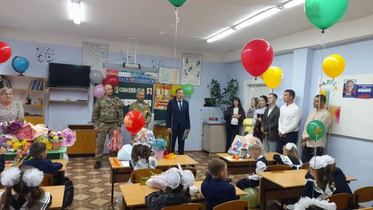 Депутаты Госсобрания приняли участие в мероприятиях, посвященных Дню знаний Депутаты Госсобрания приняли участие в мероприятиях, посвященных Дню знаний