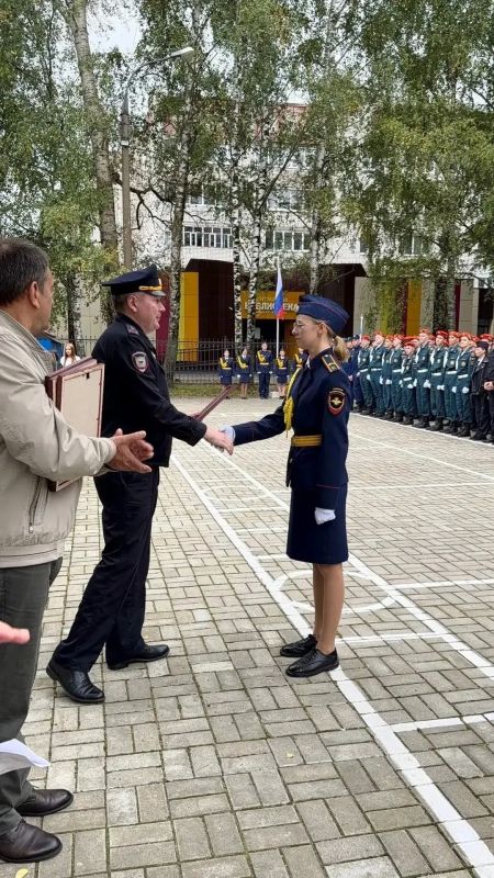 В Республике Марий Эл правоохранители и общественники проводят «Разговоры о важном» со школьниками В Республике Марий Эл правоохранители и общественники проводят «Разговоры о важном» со школьниками