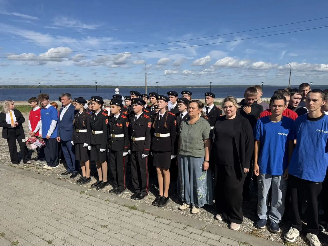 Сегодня, 3 сентября, в России отмечается День солидарности в борьбе с терроризмом Сегодня, 3 сентября, в России отмечается День солидарности в борьбе с терроризмом