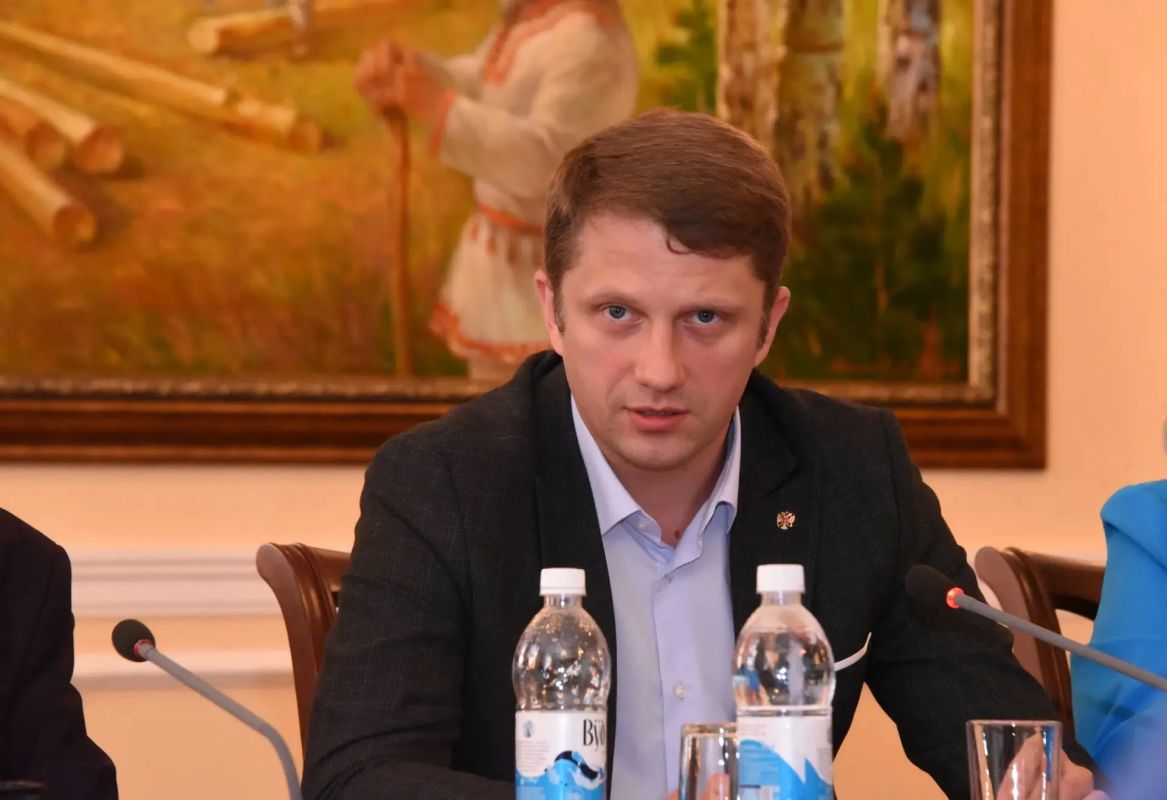 Депутаты и общественники — единая команда в решении задач развития республики Депутаты и общественники — единая команда в решении задач развития республики