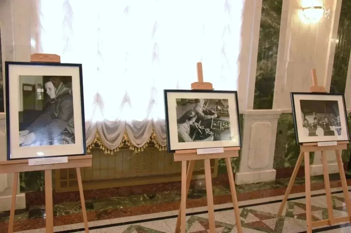 В столице Республики Марий Эл состоялось торжественное мероприятие, посвящённое присвоению городу Йошкар-Оле почётного звания Российской Федерации «Город трудовой доблести» В столице Республики Марий Эл состоялось торжественное мероприятие, посвящённое присвоению городу Йошкар-Оле почётного звания Российской Федерации «Город трудовой доблести»