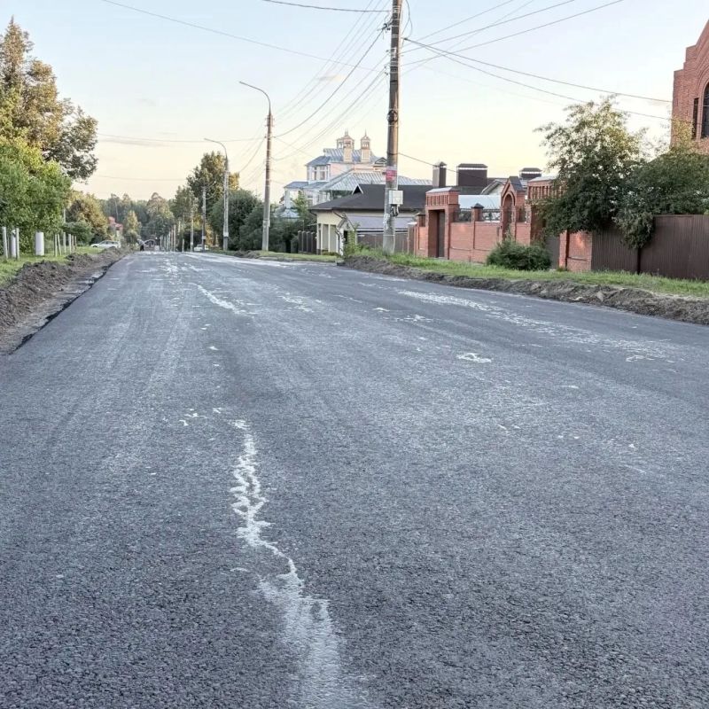 Работы по наказам избирателей: в Йошкар-Оле привели в порядок тротуары и дворы Работы по наказам избирателей: в Йошкар-Оле привели в порядок тротуары и дворы
