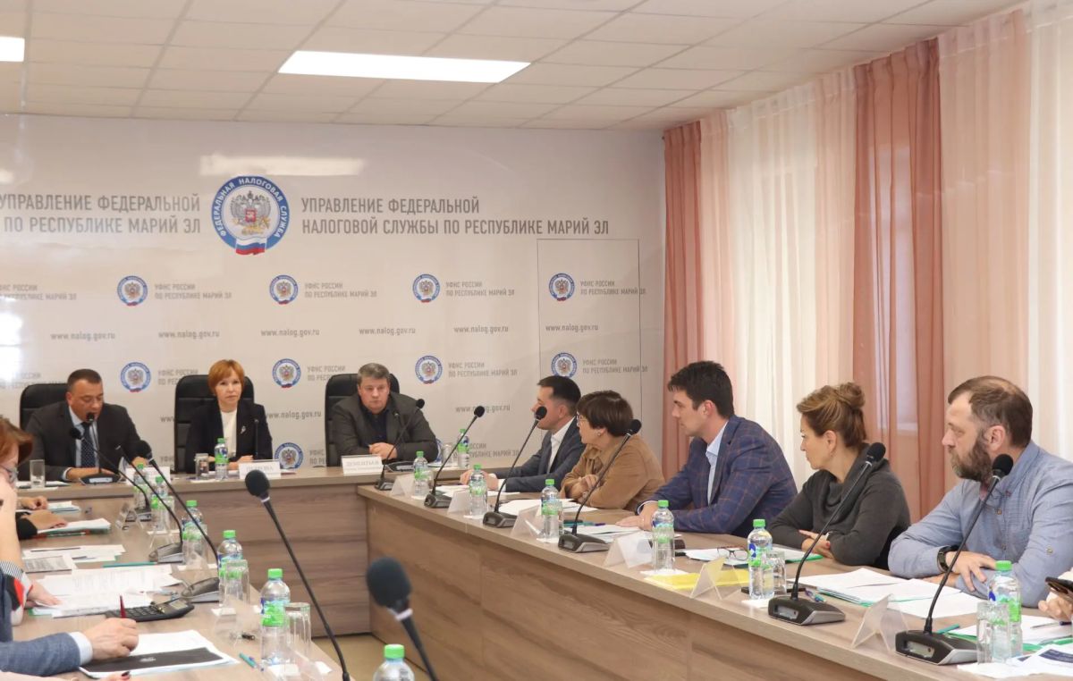 Владимир Халюзин принял участие в Общественном совете при УФНС по Республике Марий Эл, где говорили о том, как меняется облик нашего бизнеса Владимир Халюзин принял участие в Общественном совете при УФНС по Республике Марий Эл, где говорили о том, как меняется облик нашего бизнеса