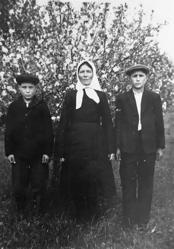 Старинные находки. Сотрудник Козьмодемьянского музейного комплекса Лариса Артемьева побывала с экспедицией в деревне Новая Старинные находки. Сотрудник Козьмодемьянского музейного комплекса Лариса Артемьева побывала с экспедицией в деревне Новая